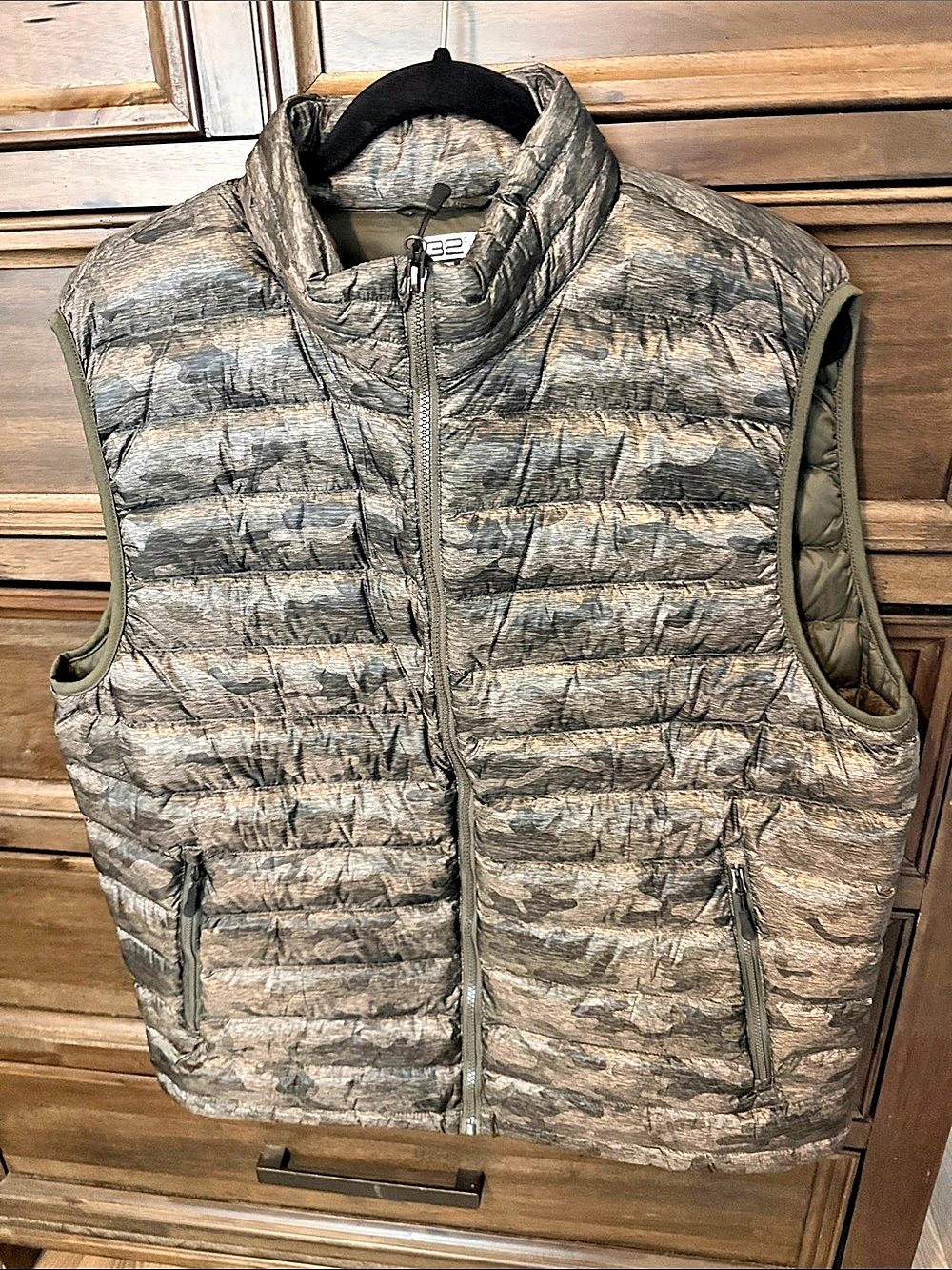 32 Degrees Heat vest Puffer Vest in camo (dark green) Size XL